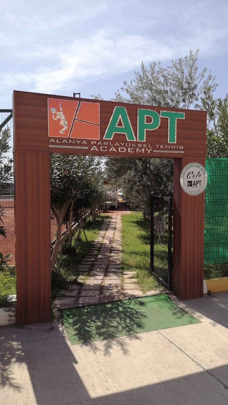 Alanya Parlayüksel Tenis Akademi - Antalya Tenis Kortu