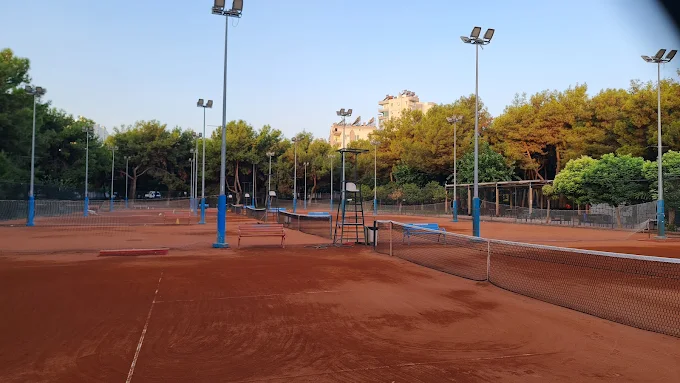 Hayat Park Tennis Kortları - Antalya Tenis Kortu
