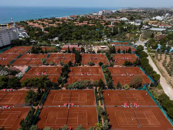 Patricio Racket Academy, Manavgat, Türkei - Patricio Spor ve Turizm Ltd. in Manavgat - Antalya Tenis Kortu
